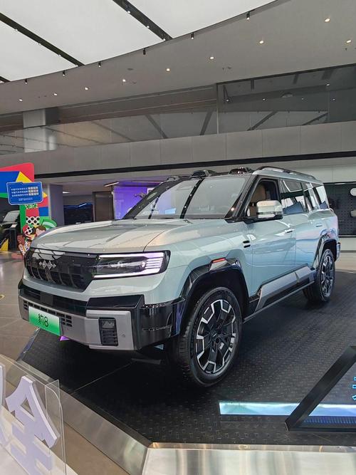 深圳314比亚迪方程豹硬派越野的爆款，英菲尼迪35周年与你共成长